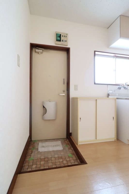 玄関　図面と現状に相違がある場合には現状を優先