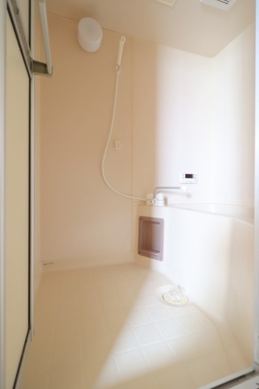 バス・シャワールーム　図面と現状に相違がある場合には現状を優先