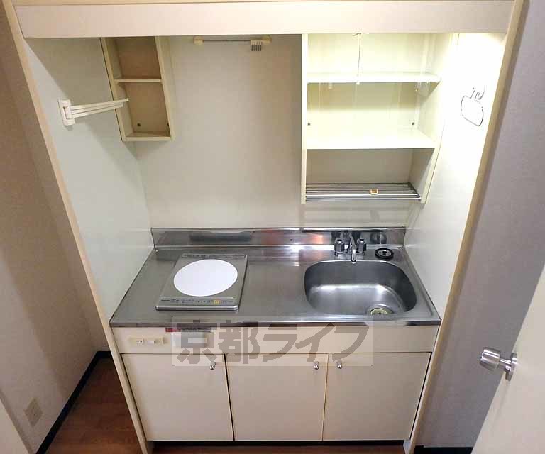 キッチン　お手入れ簡単なＩＨキッチンです