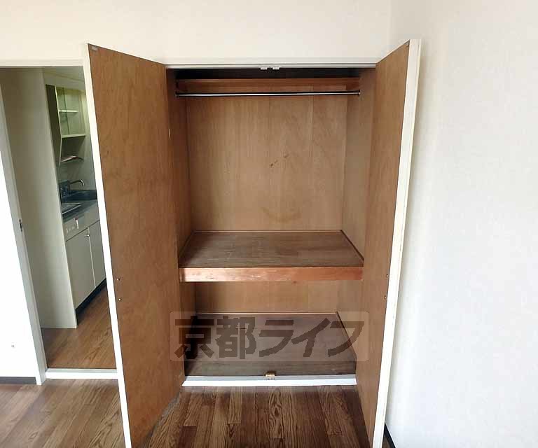 収納　奥行きのある収納スペースです