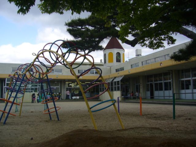 幼稚園・保育園　白子幼稚園（幼稚園・保育園）まで700m