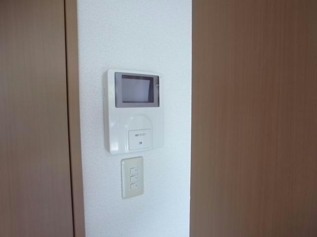 セキュリティ　モニター付きインターホン