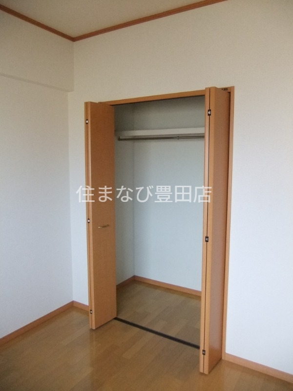 収納　同型タイプ
