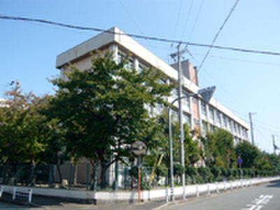 中学校　尼崎市立小田北中学校（中学校）まで1269m