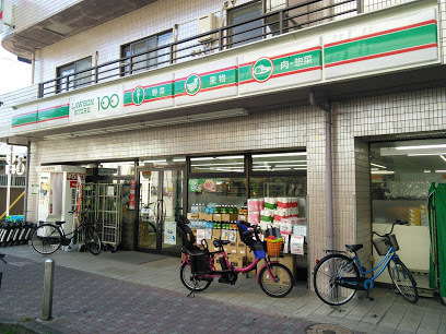 コンビニ　ローソンストア１００（コンビニ）まで434m