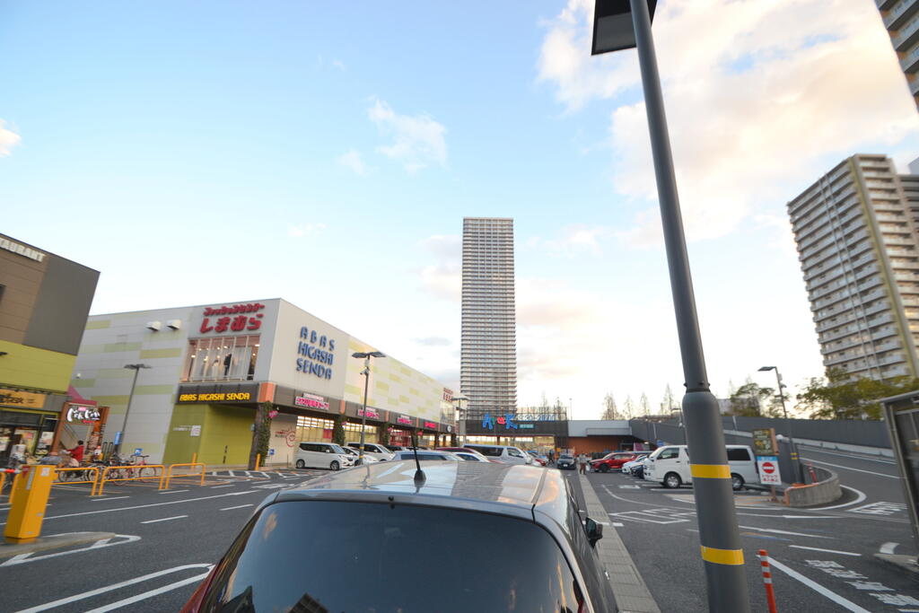 【広島市中区国泰寺町のマンションのショッピングセンター】