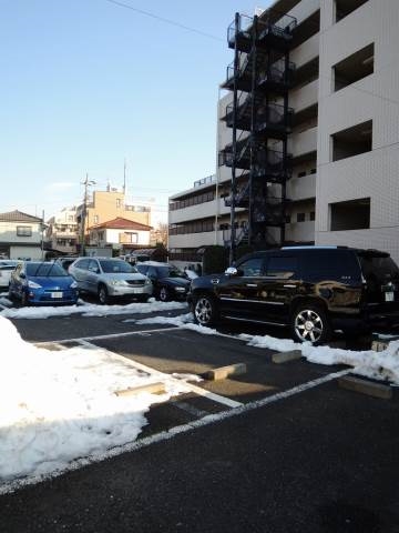 【オーキッドレジデンス練馬北町の駐車場】