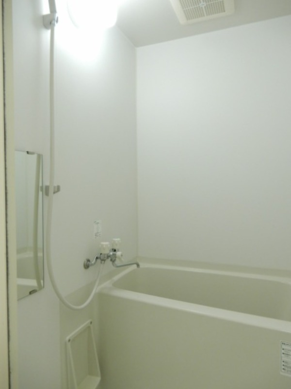 バス・シャワールーム　図面と現状に相違がある場合には現状を優先