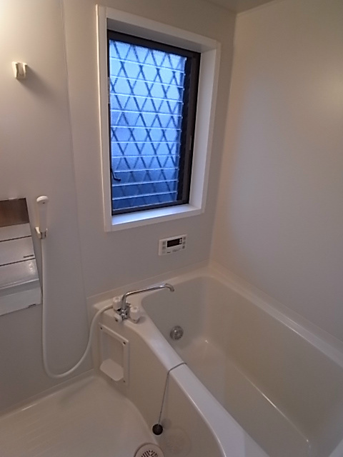 バス・シャワールーム　追い焚き付