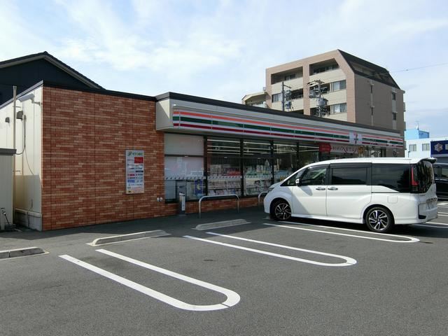 コンビニ　セブンイレブン名古屋勢子坊３丁目店（コンビニ）まで500m