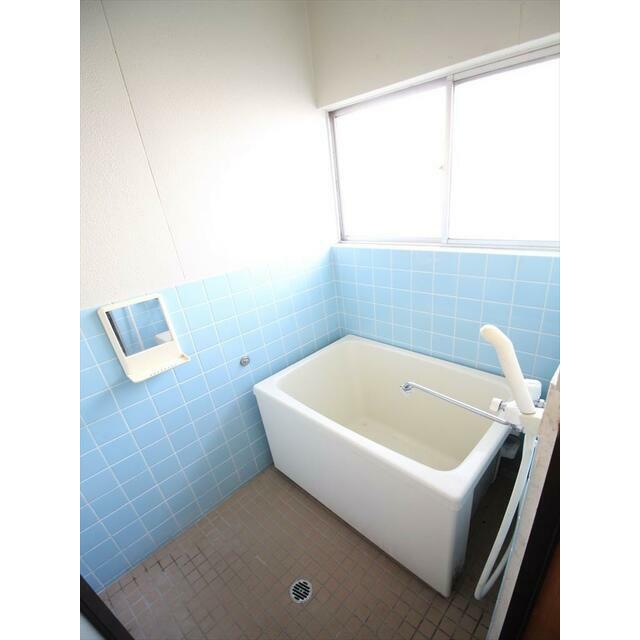 バス・シャワールーム　現況優先