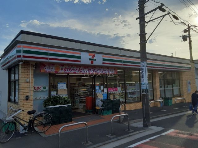 コンビニ　セブンイレブン 横浜菊名3丁目店（コンビニ）まで637m