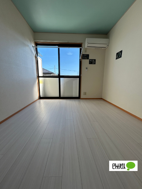 居室・リビング　洋室（エアコン・照明有り）