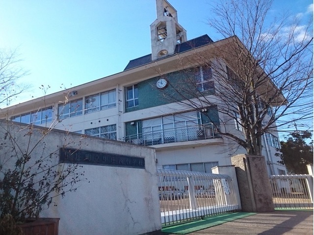 その他　里庄西小学校（その他）まで550m