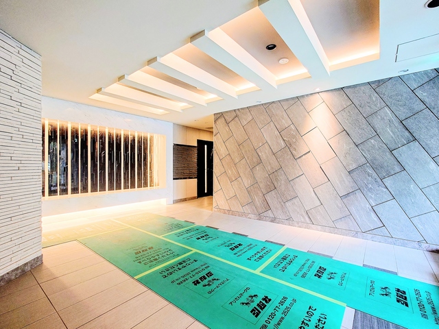 ロビー　防犯カメラ・宅配ＢＯＸ