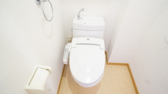 トイレ　温水洗浄便座