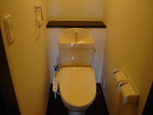 トイレ　トイレ