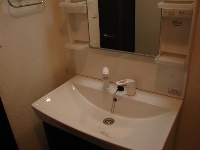 洗面設備　洗髪洗面化粧台