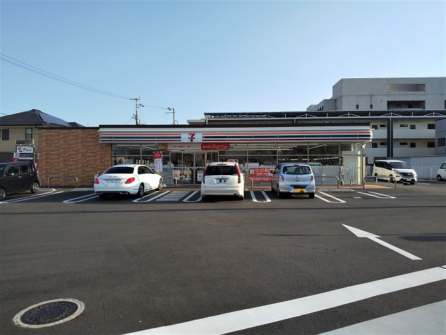 コンビニ　セブンイレブン　松山土居田西店（コンビニ）まで180m