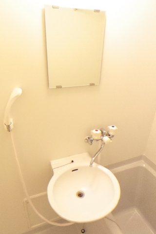 洗面設備　同仕様