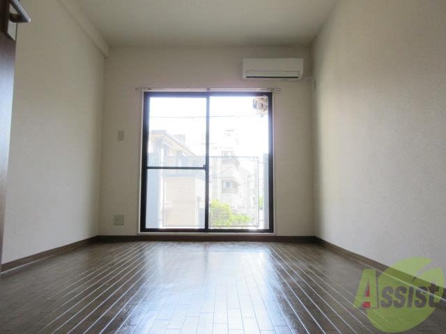 居室・リビング　ゆったりくつろげる空間からあなたの新しい生活が始まります