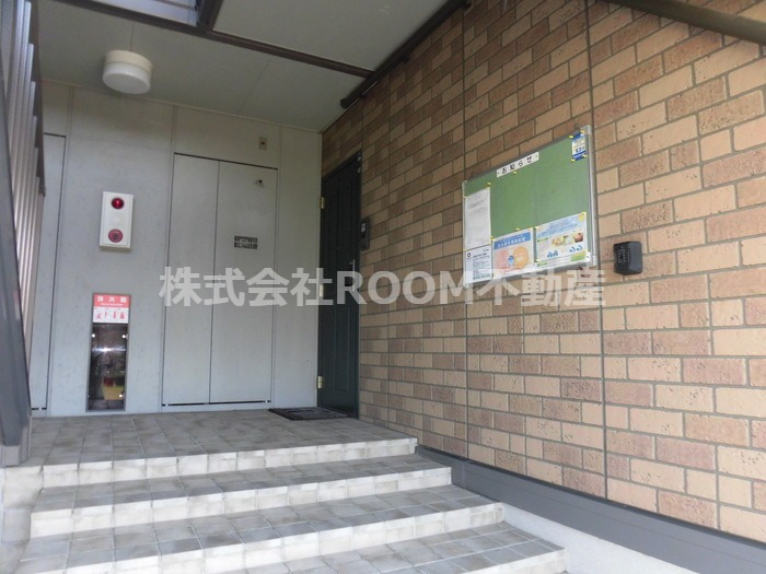 エントランス　清潔なエントランスです