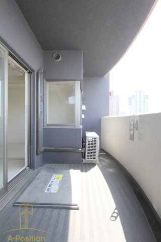 バルコニー　セレニテ本町グランデ
