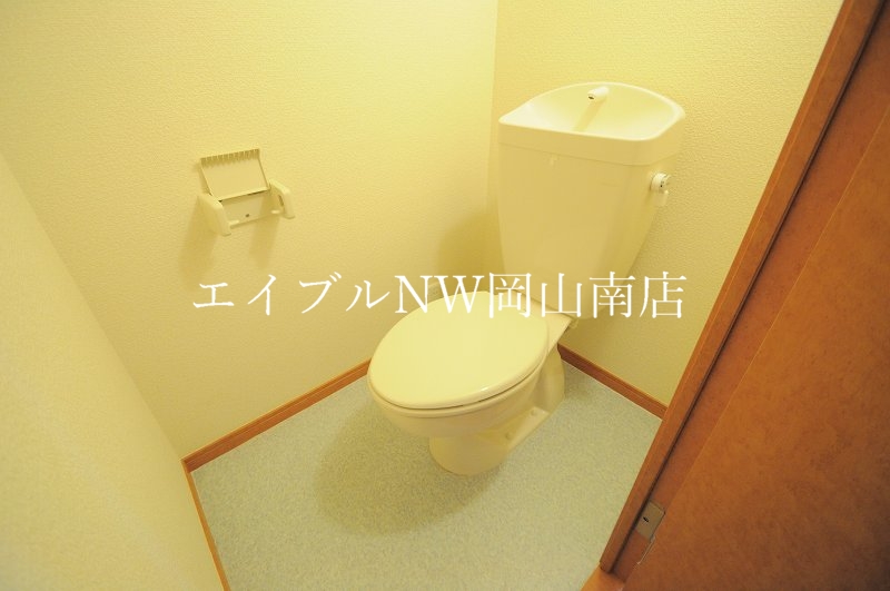 トイレ　※写真と現状が異なる場合は現状を優先