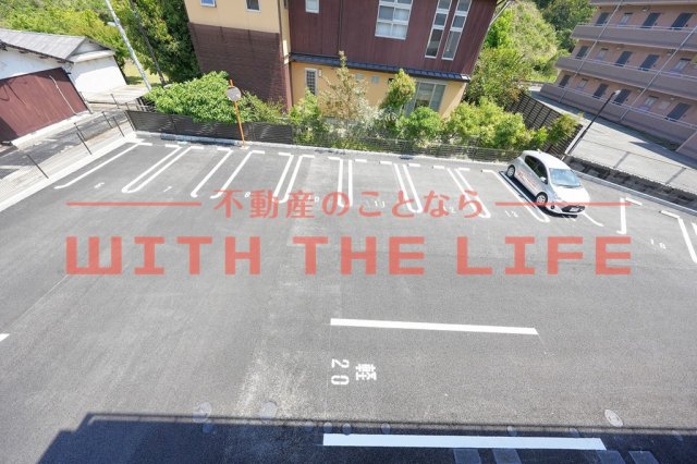 駐車場　駐車スペースもあります