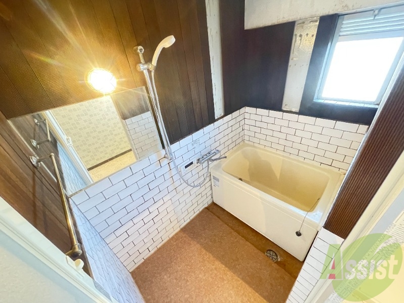 バス・シャワールーム