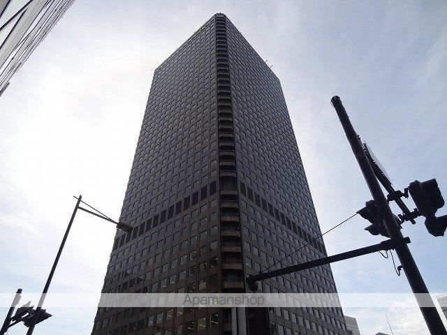 ショッピングセンター　世界貿易センター（ショッピングセンター）まで234m