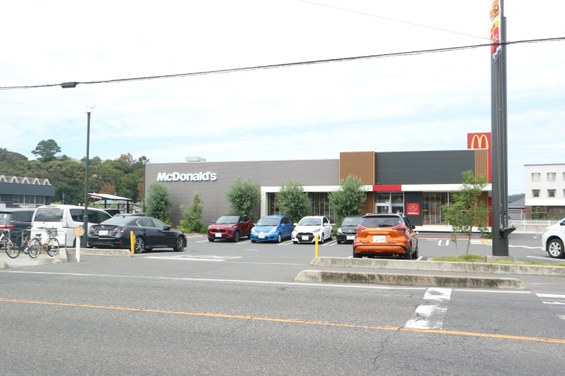 飲食店　マクドナルド　倉敷中庄店（飲食店）まで684m