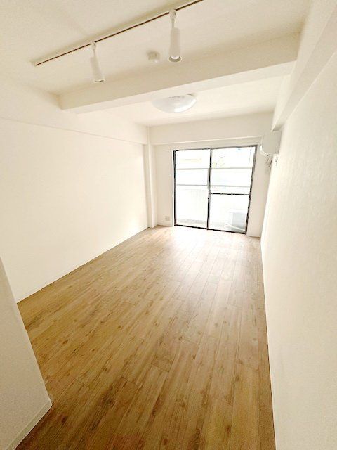 居室・リビング　★広々洋室7帖★