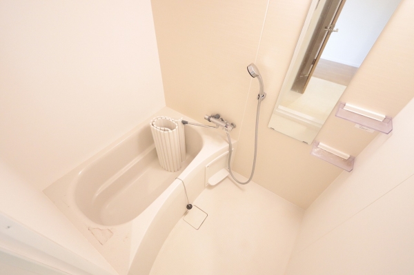 バス・シャワールーム　一日の疲れを癒してください