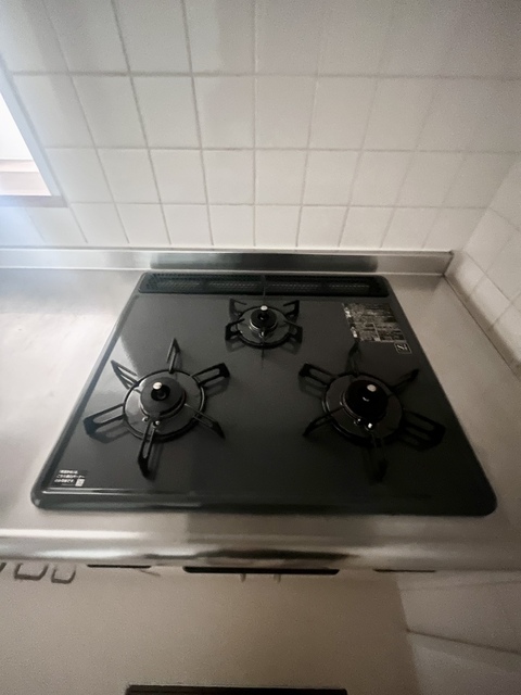 その他設備　ガスコンロ３口付き