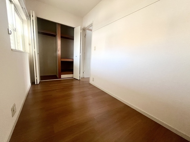 収納　２階洋室４帖