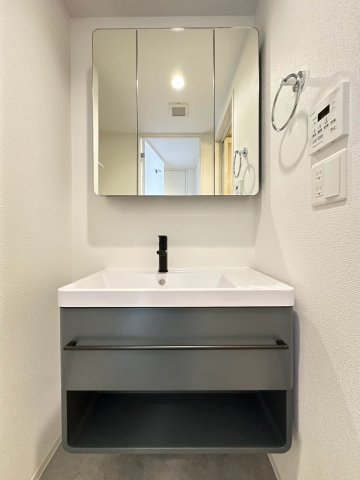 洗面設備　詳細は、RISUMO江坂本店までお問合せください♪