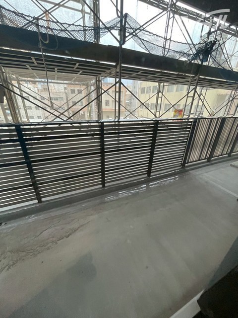 バルコニー　幅のあるバルコニーです！