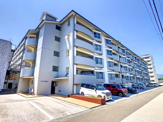 建物外観　2025年8月撮影