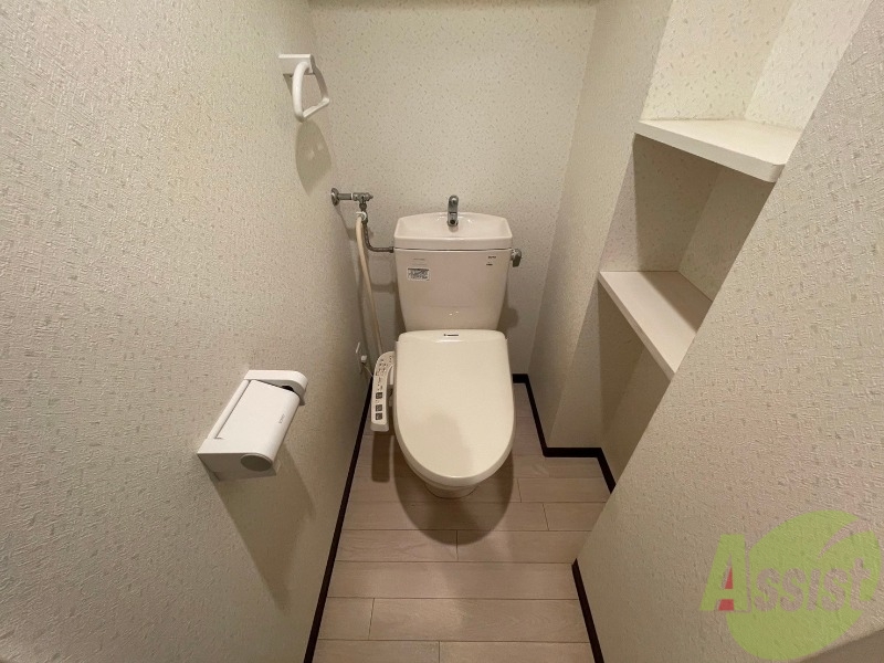 トイレ　こちらはトイレです。清潔感があり、安心して使用できます。