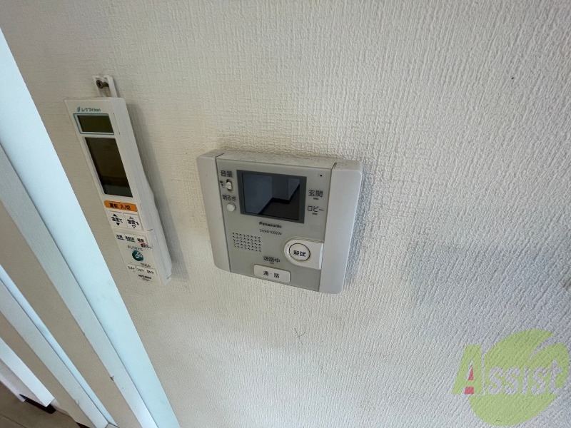 セキュリティ　ＴＶモニター付インターホンです。来客者の顔が見えるので安心！