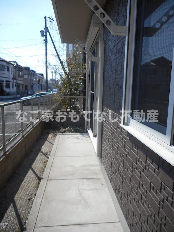 バルコニー　※写真は別号室