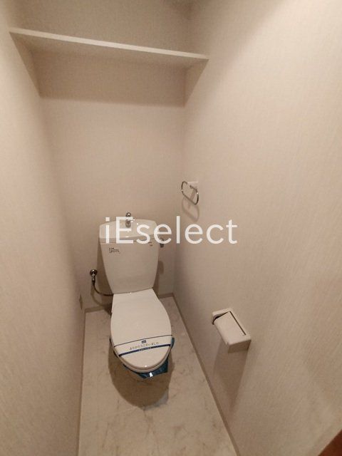 トイレ　トイレはシンプルですね。