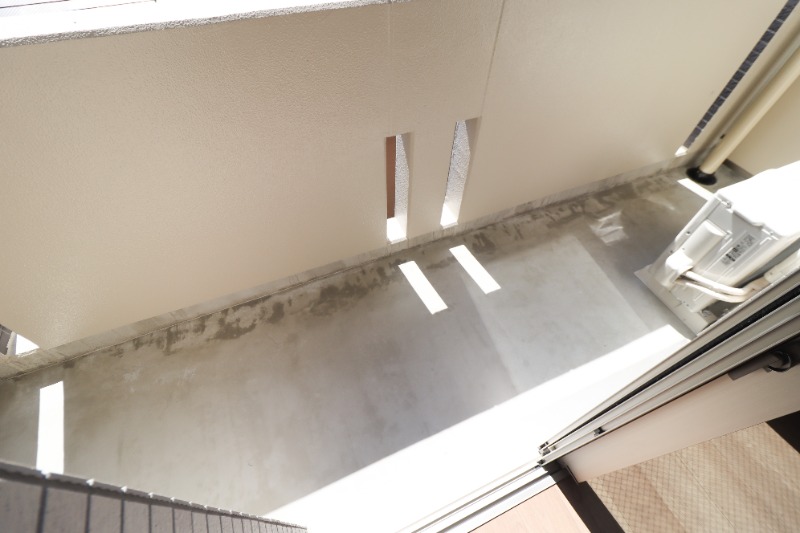 バルコニー　図面と現状に相違がある場合には現状を優先