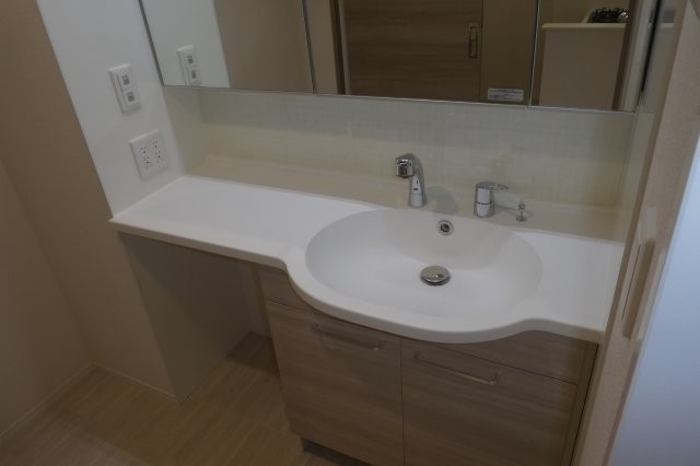 洗面設備　シャンプードレッサー