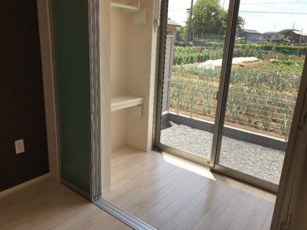 バルコニー　インナーバルコニー