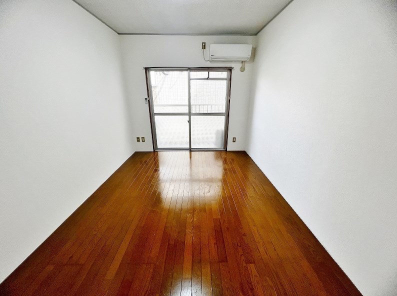 居室・リビング　★洋室６帖★