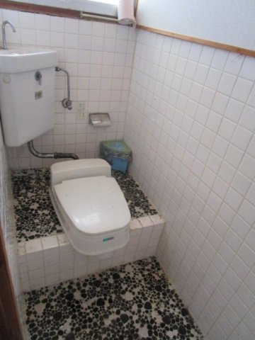 トイレ　トイレもきれいです