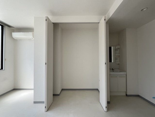 収納　fビル新栄I