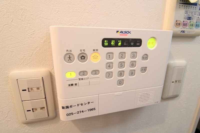 セキュリティ　※別部屋　参考写真